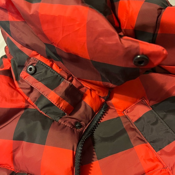 Kendall + Kylie Puffer Coat Bomber Jacket Black/Red Plaid Size M - Picture 8 of 9